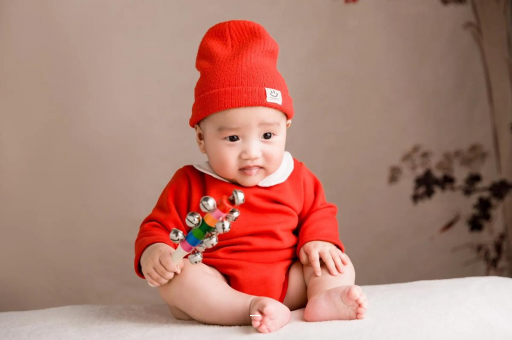 湘阴宝宝荡秋千会伤大脑吗